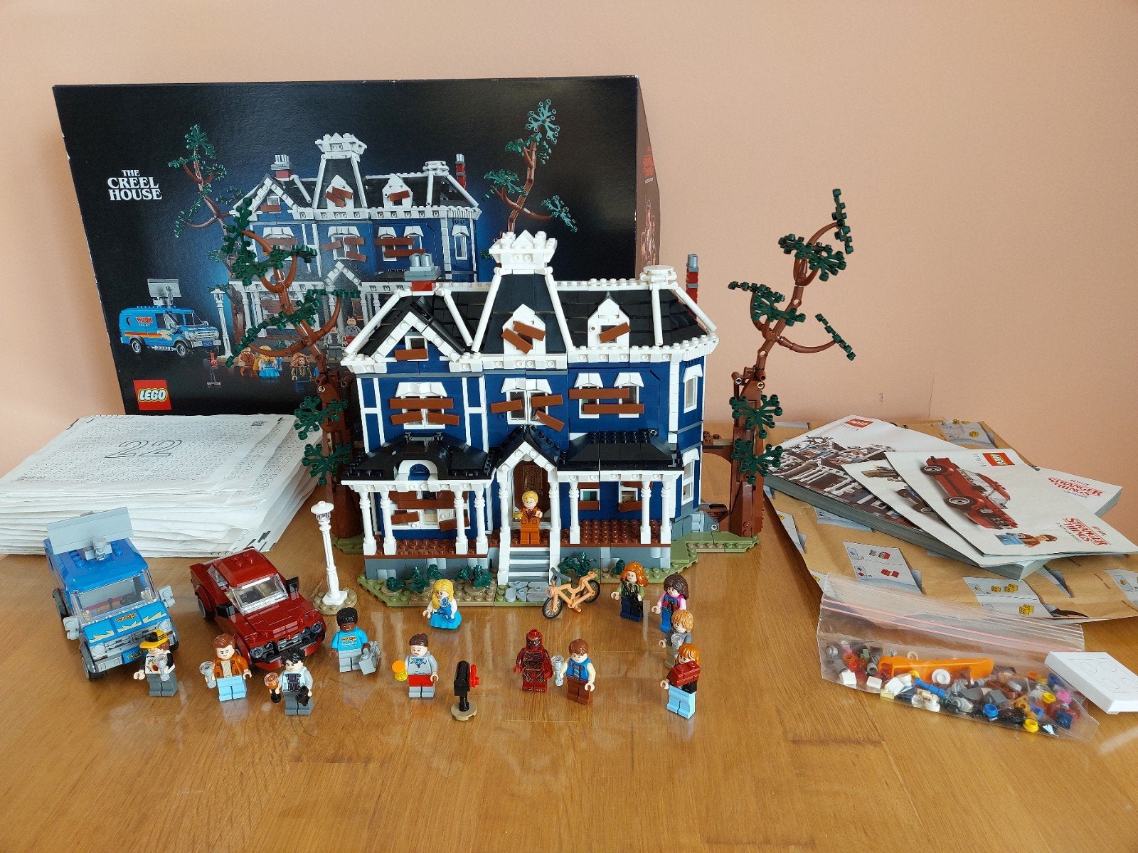 LEGO 11370 Stranger Things: The Creel House, Lego, Ophalen of Verzenden, Zo goed als nieuw, Inclusief extra onderdelen