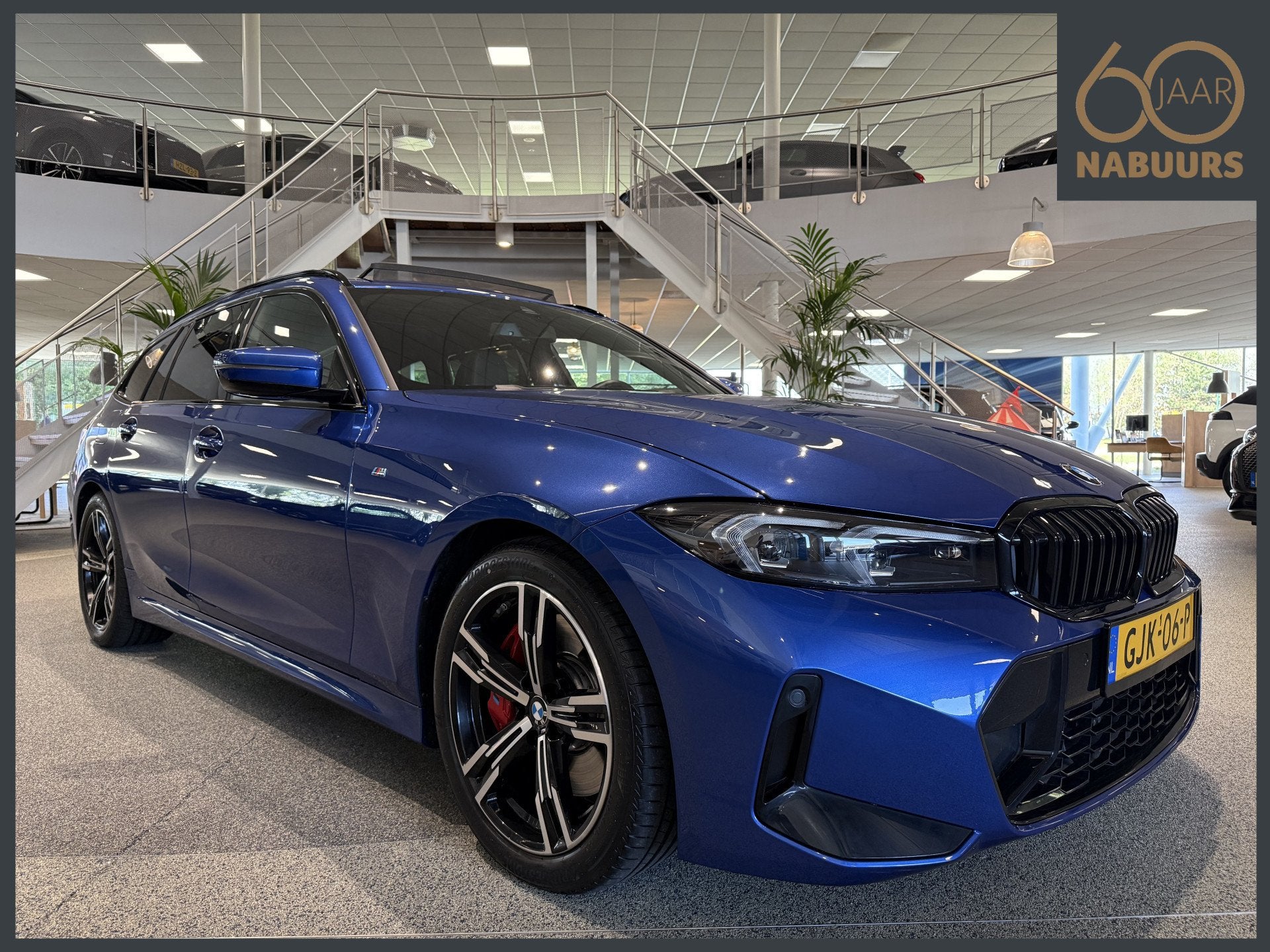 BMW 3 Serie Touring 330i M Sportpakket Pro NL Auto, Panorama, Auto's, Automaat, Gebruikt, Euro 6, 4 cilinders