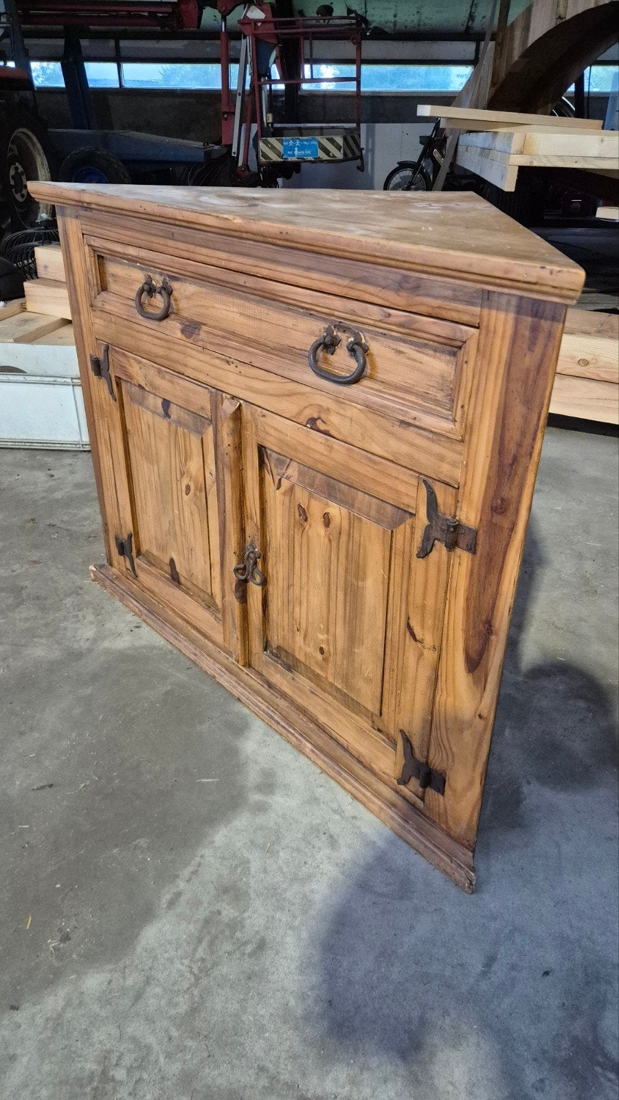 Massief grenen houten hoekkastje met lade en deurtjes, Ophalen of Verzenden