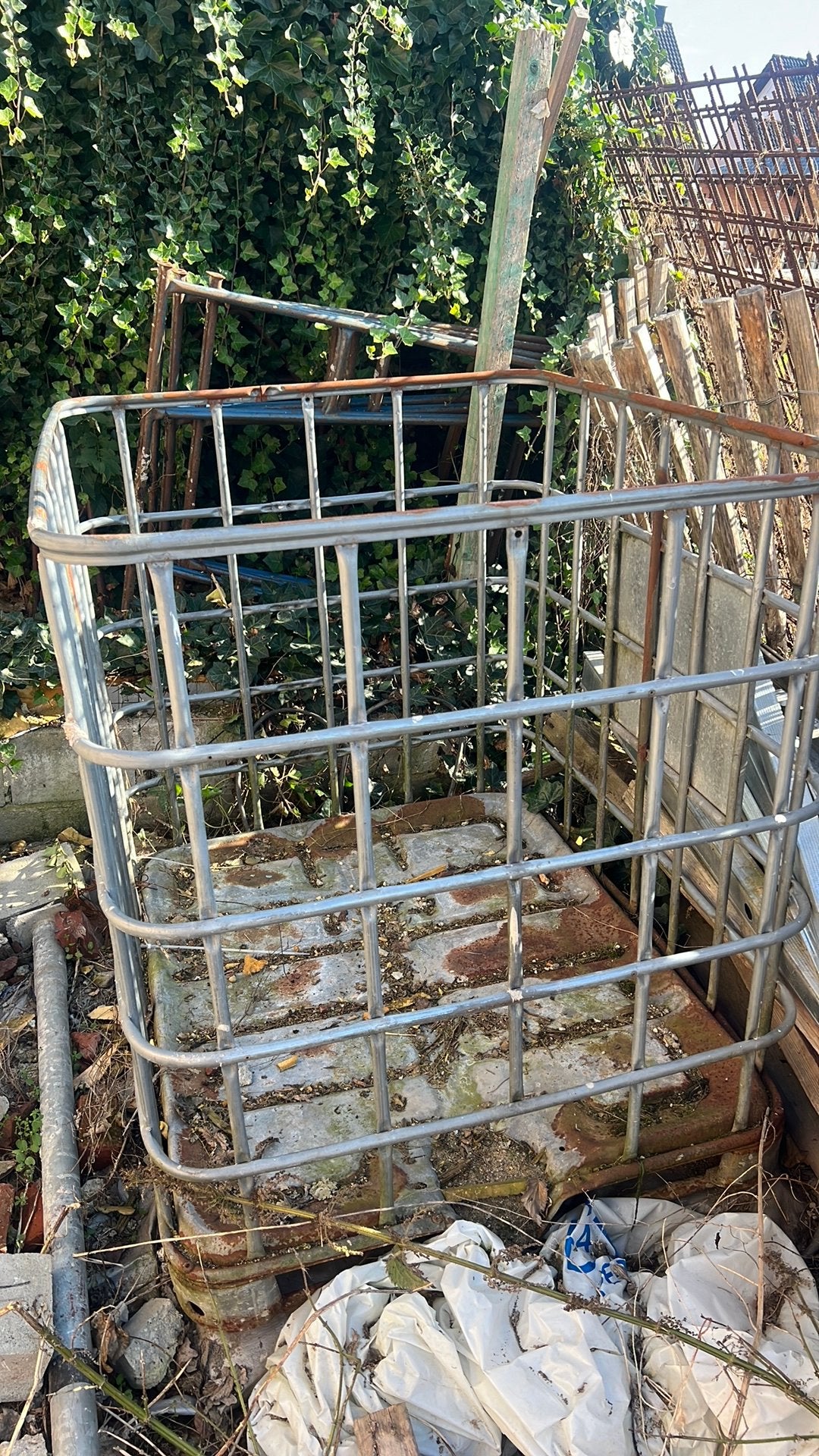 Metalen IBC frame, Ophalen, 100 cm of meer, 60 cm of meer, Zo goed als nieuw
