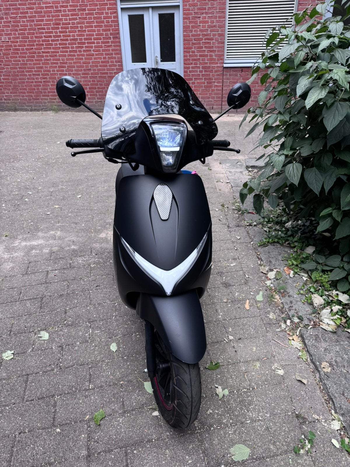 La souris scooter geel kenteken brommer - lage kilometer, Ophalen, Zo goed als nieuw, Benzine, Overige merken