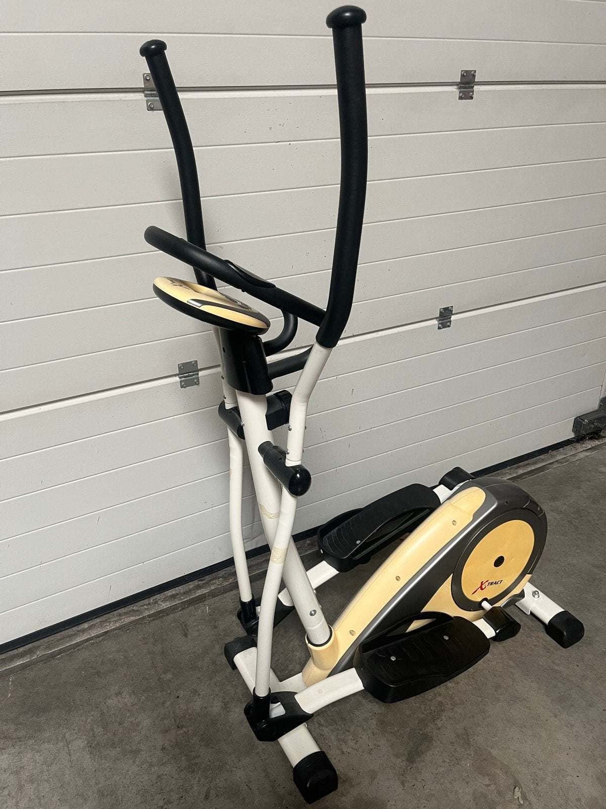 X-Tract Crosstrainer - Werkt 100%, kapjes vergeeld, Sport en Fitness, Ophalen, Gebruikt, Armen, Crosstrainer