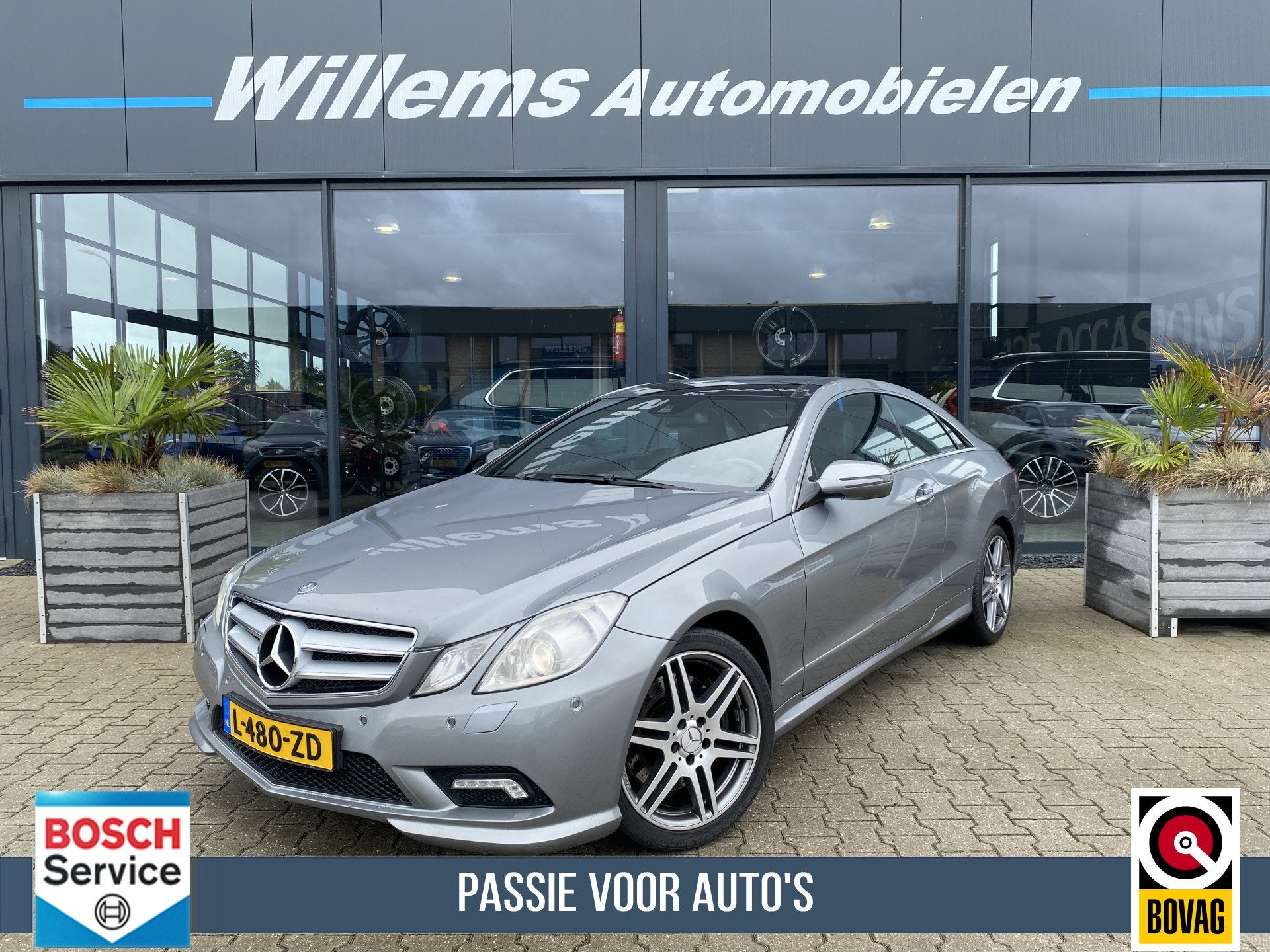 Mercedes-Benz E-Klasse Coupé 500 Elegance Schuifkantel/ Pan, Auto's, Automaat, 5461 cc, Achterwielaandrijving, Gebruikt