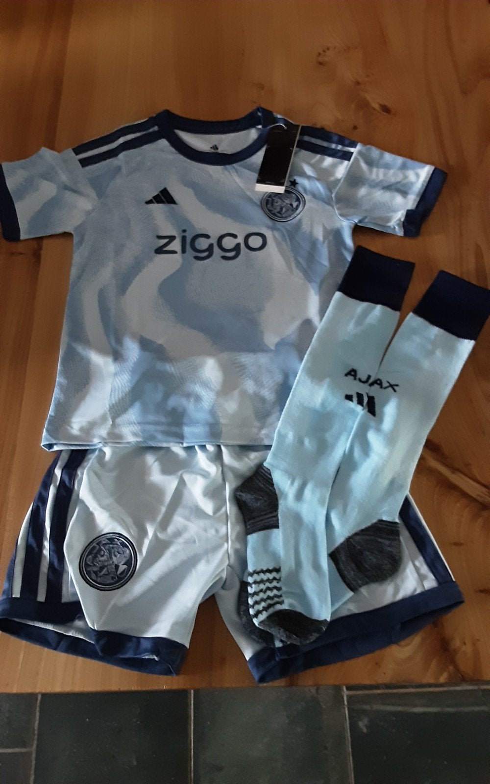 Ajax uit 3 Tenue Maten vanaf 116 tot met 152, Maat XS of kleiner, Ophalen of Verzenden, Nieuw, Set