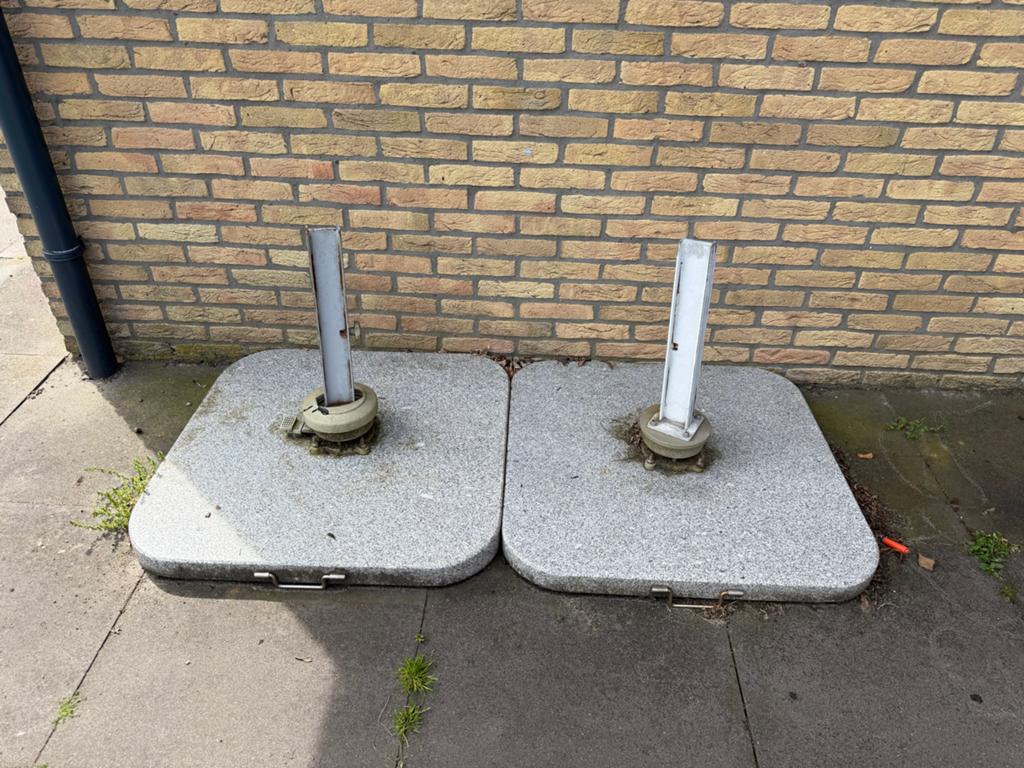 Zware parasolvoeten (2 stuks) - graniet, Ophalen, Zo goed als nieuw, Minder dan 1 meter, Parasolvoet