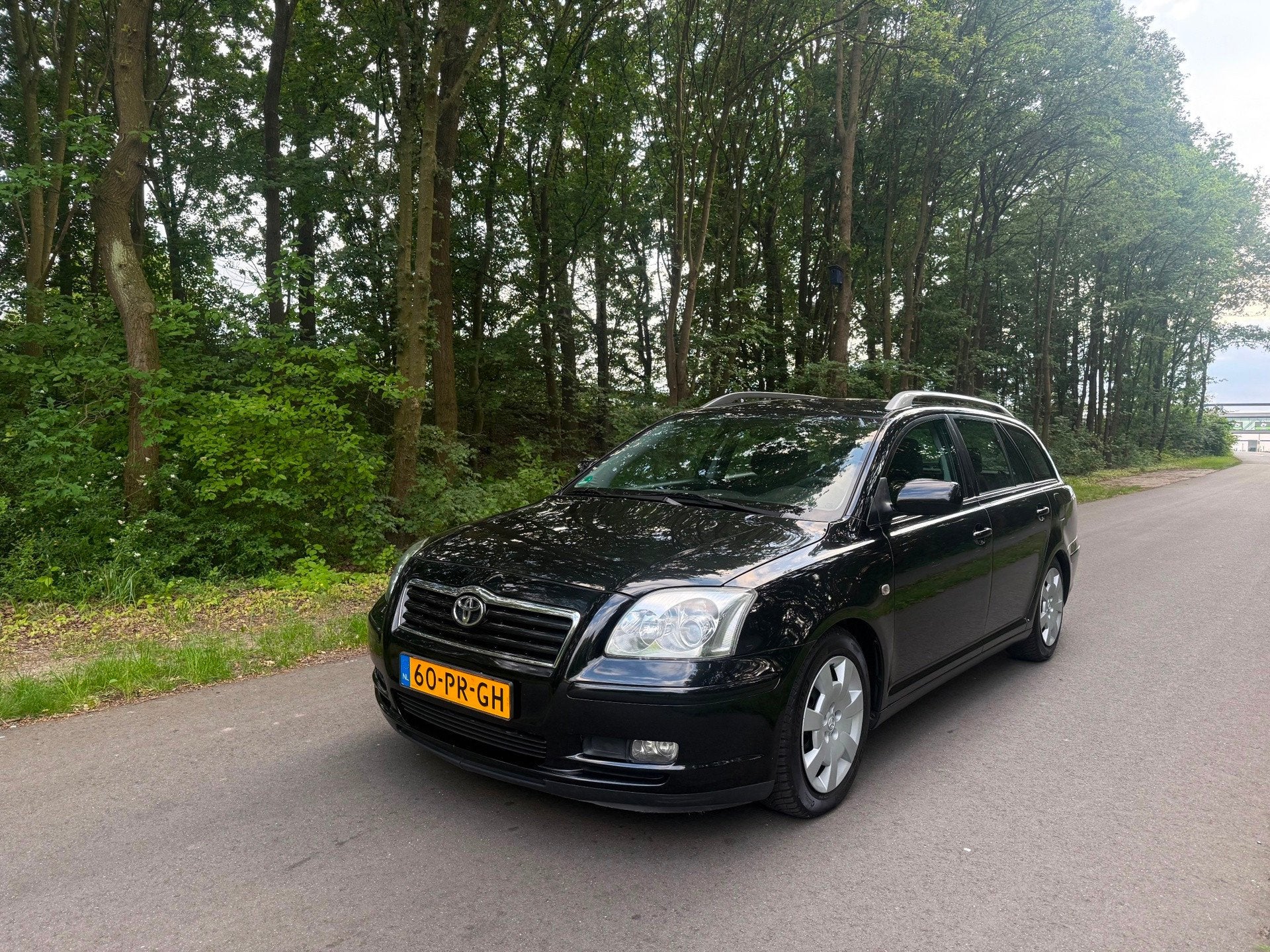 Toyota Avensis Wagon 1.8 VVTi Linea Sol, Nwe APK! Airco! Nwe, Auto's, Voorwielaandrijving, 1794 cc, 4 cilinders, 129 pk