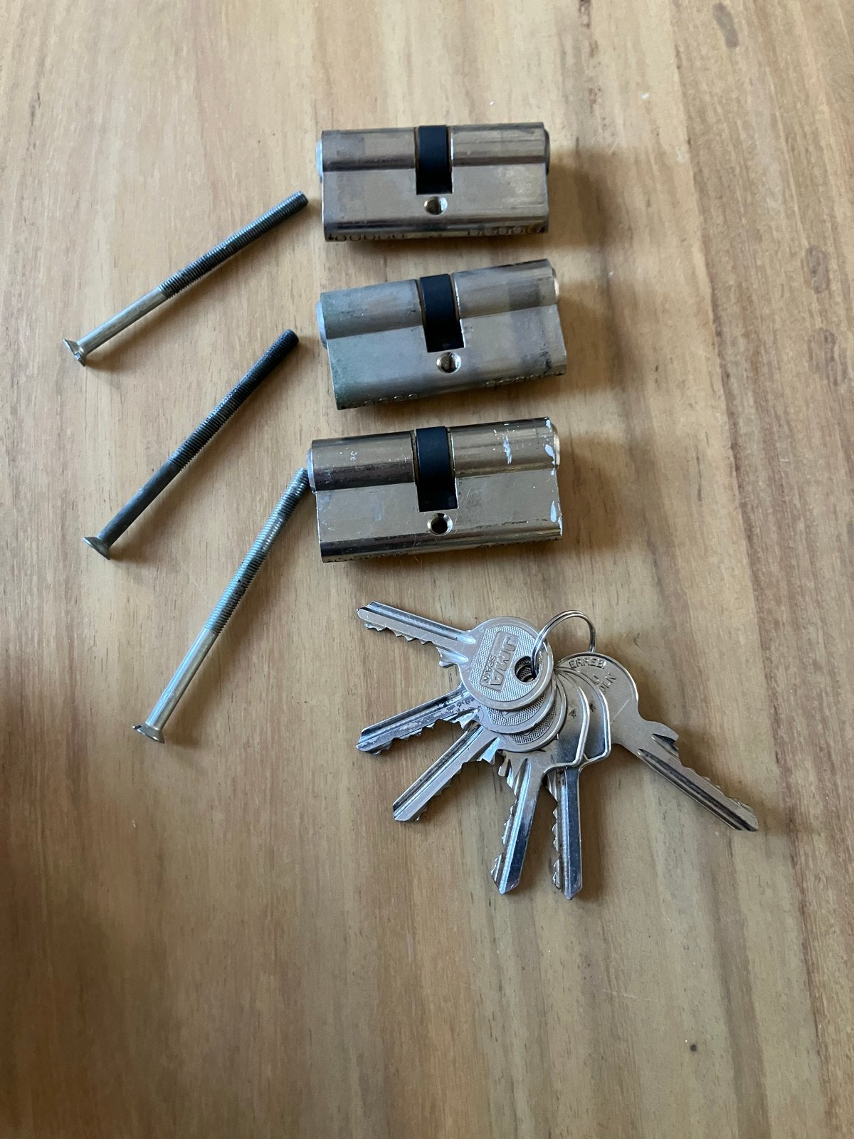 Set van 3 cilindersloten met sleutels, Doe-het-zelf en Verbouw, Ophalen of Verzenden, Gebruikt, Chroom, Slot