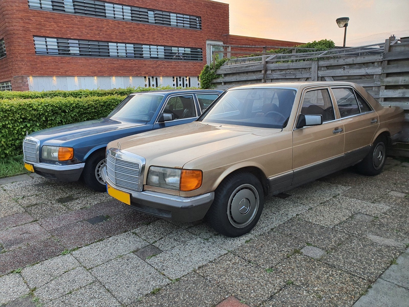2  stuks W126 500 SE 1980 loop/sloop + 280 SE 1983, Ophalen of Verzenden, Nieuw