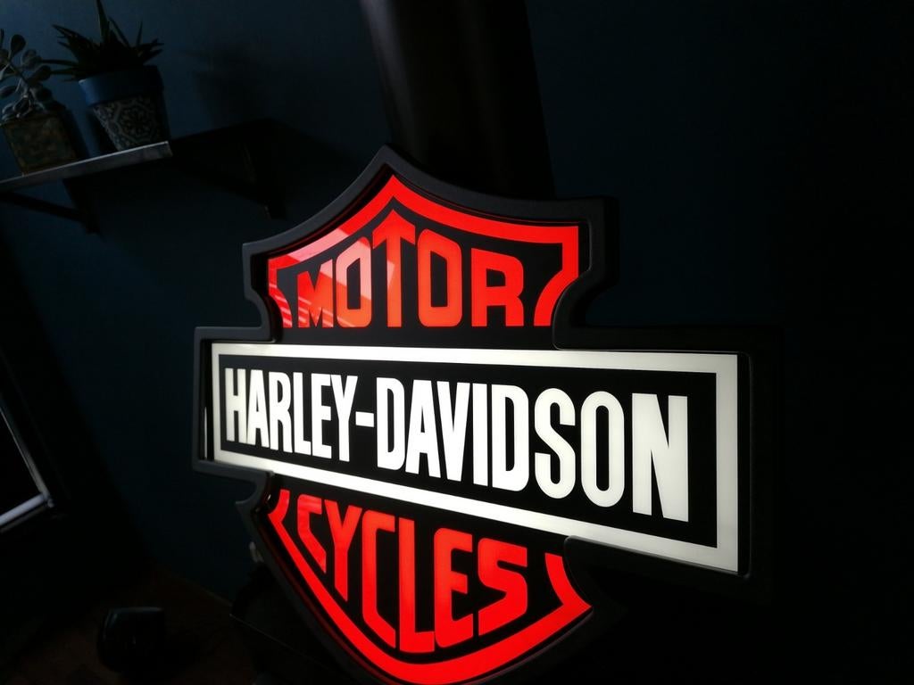 Harley lichtreclame 62x51 cm, Verzamelen, Merken en Reclamevoorwerpen, Ophalen of Verzenden, Nieuw, Lichtbak of (neon) lamp