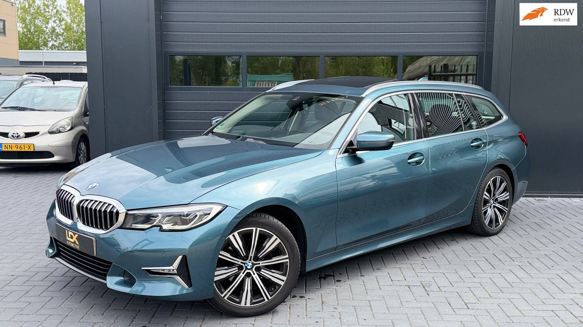 BMW 3-serie Touring 320i High Executive|trekhaak|Pano|, Auto's, Automaat, 1998 cc, 15 km/l, Gebruikt