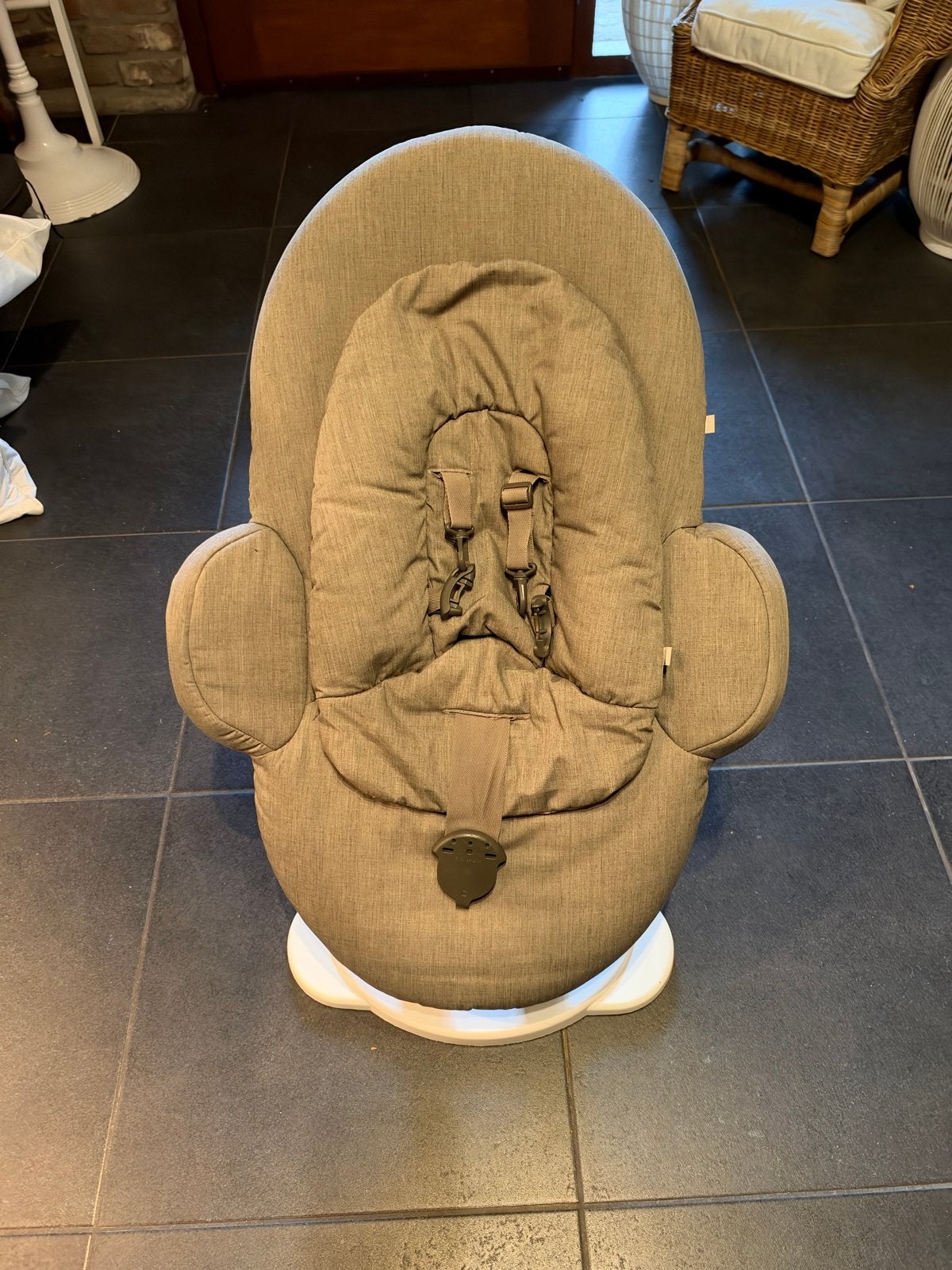 Stokke Wipstoel 2-in-1 Grijs/Wit met Verkleiner, Kinderen en Baby's, Gebruikt, Wipstoel, Met gordel(s) of riempje(s), Ophalen