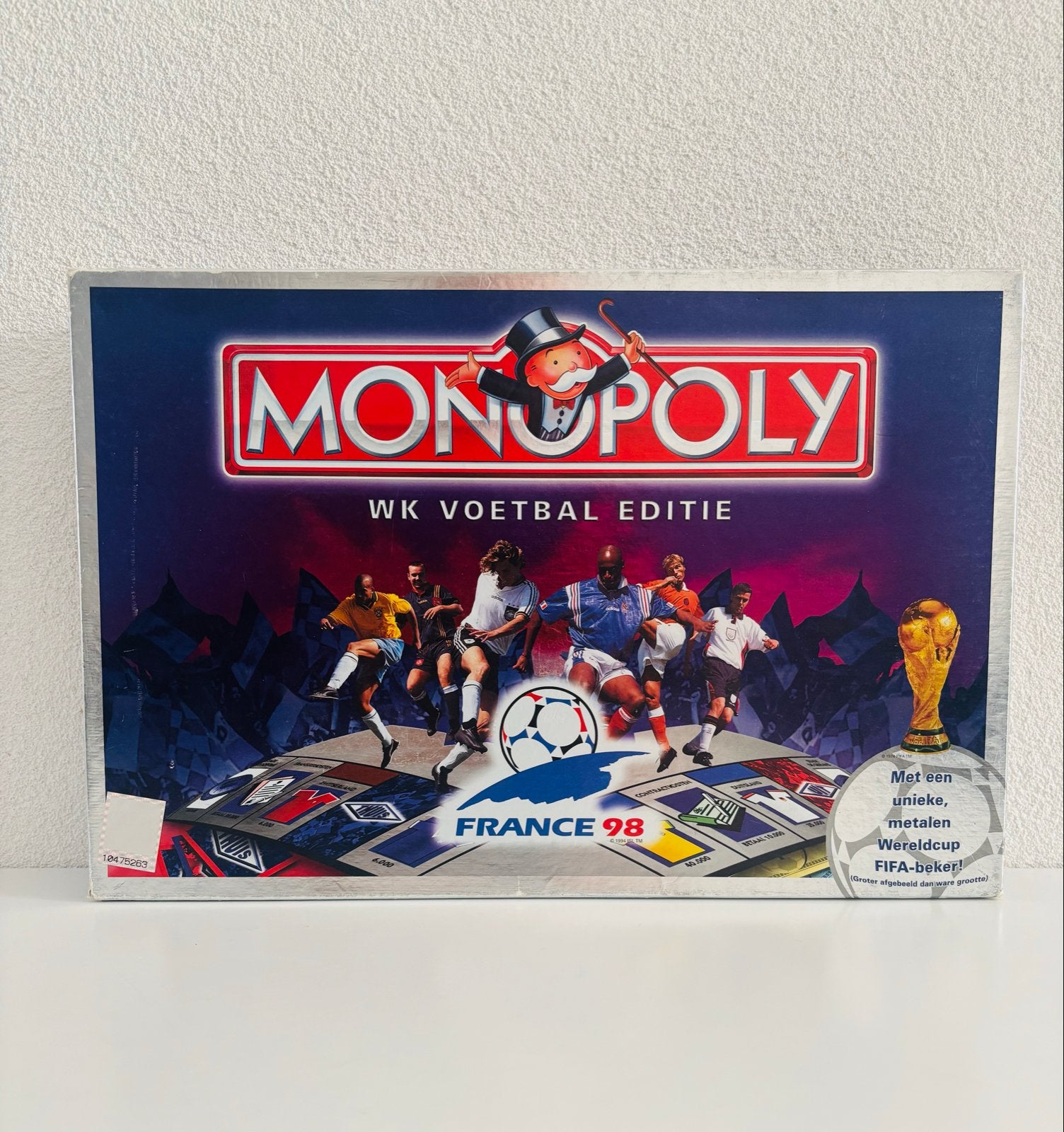 Monopoly WK Voetbal Editie France 98 - Compleet Bordspel, Een of twee spelers, Ophalen of Verzenden, Zo goed als nieuw