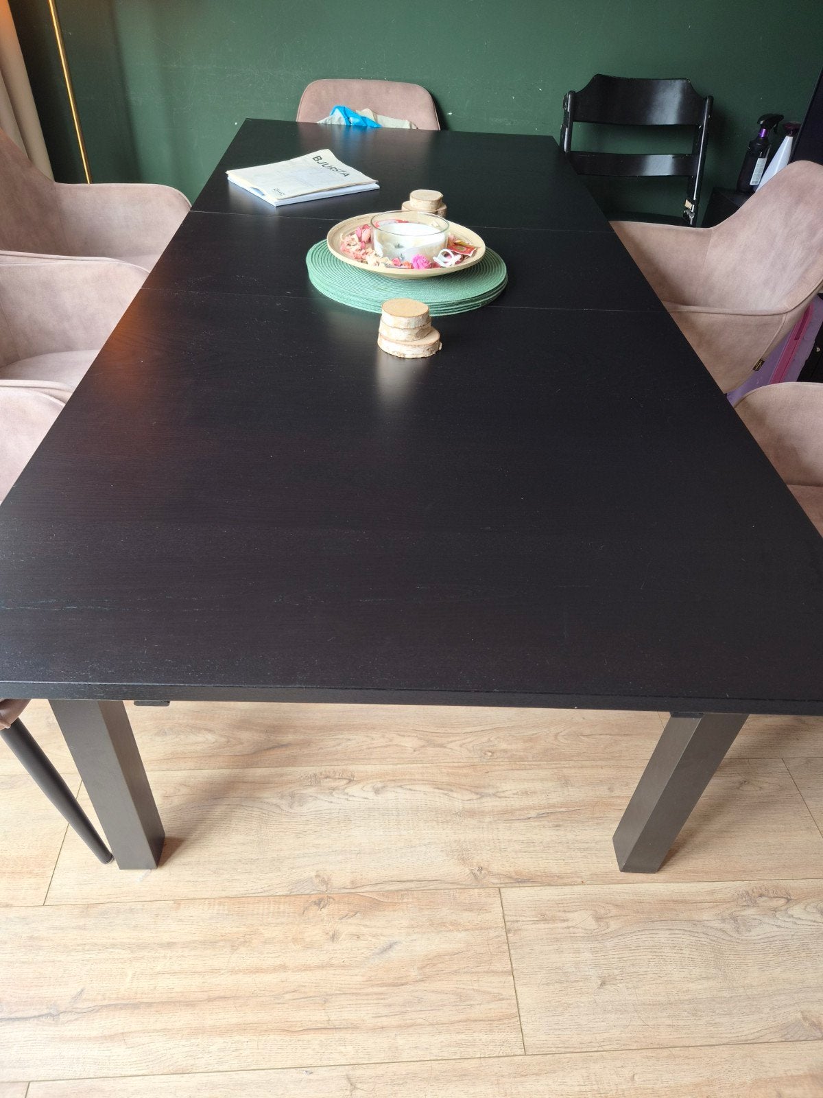 Uitschuifbare eettafel IKEA Bjursta (1.75m - 2.60m), Huis en Inrichting, Ophalen, Zo goed als nieuw, Vijf personen of meer