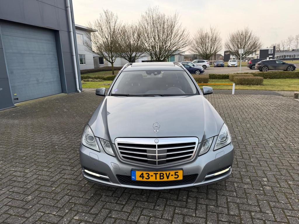 Mercedes-Benz E-klasse Estate 250 CGI Business Class Avantga, Euro 5, Achterwielaandrijving, Gebruikt, Zwart