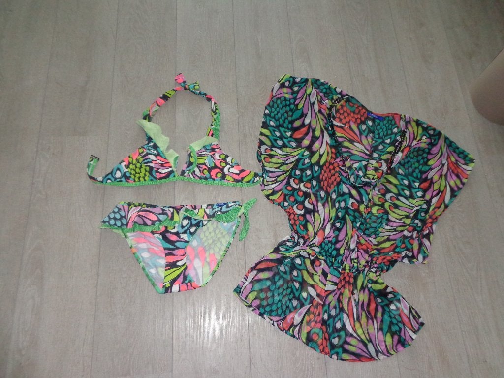 mooie 3 delige bikiniset van cyell,, Kleding | Dames, Badmode en Zwemkleding, Ophalen of Verzenden, Zo goed als nieuw, Bikini
