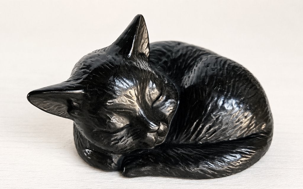 SLAPENDE KAT // BRONZEN URN / brons/ dierenurn /asurn, Huis en tuin decoratie Marie, Nieuw, Info@huisentuindecoratiemarie.nl, Peize