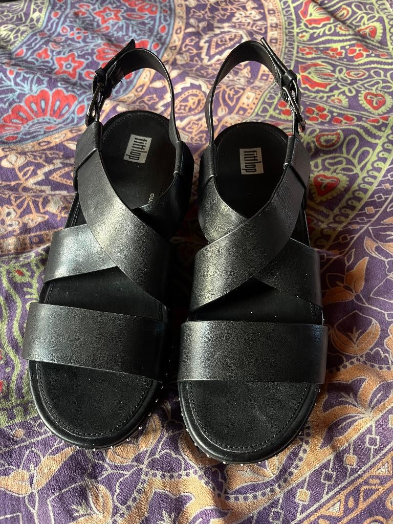 Splinternieuwe leren plateau sandalen 39 van Fitflop 84,99€, Zwart, Nieuw, Fitflop, Sandalen of Muiltjes