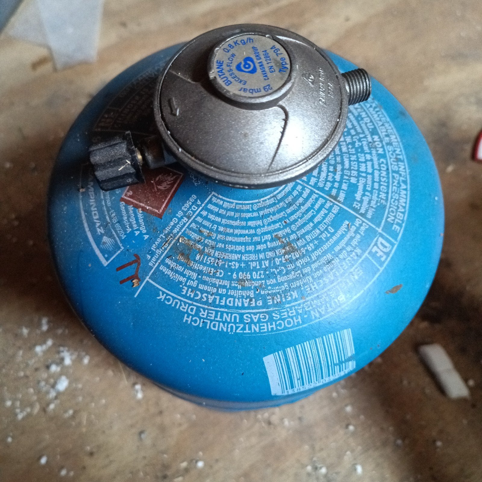 Gasfles met drukregelaar, Ophalen, Gebruikt
