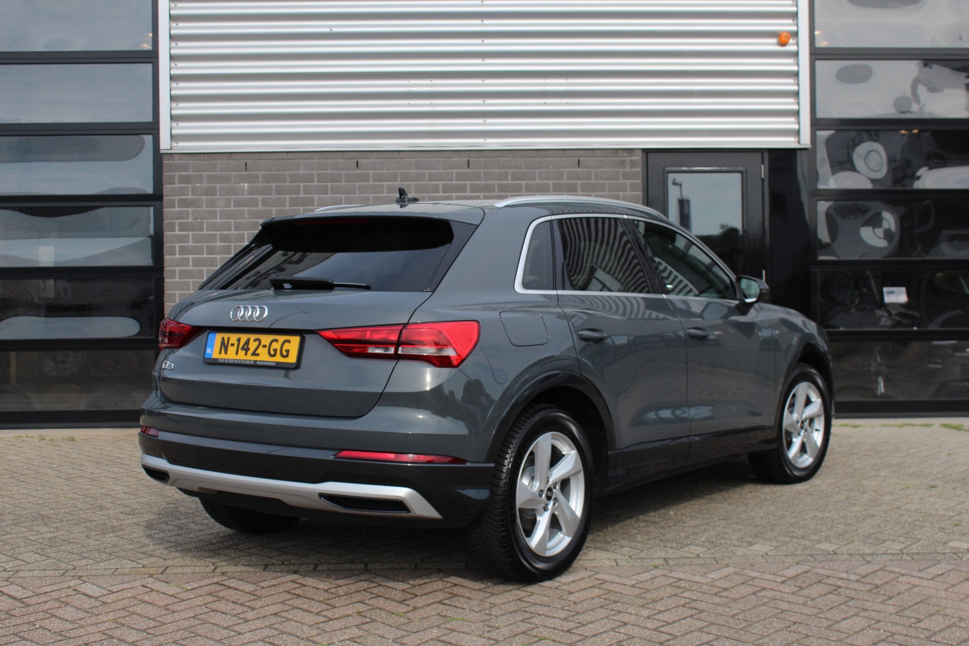 Audi Q3 35 TFSI S Edition / Carplay / LED / Stoelverwarming, Auto's, Audi, Stof, 4 cilinders, Met garantie (alle), 1505 kg