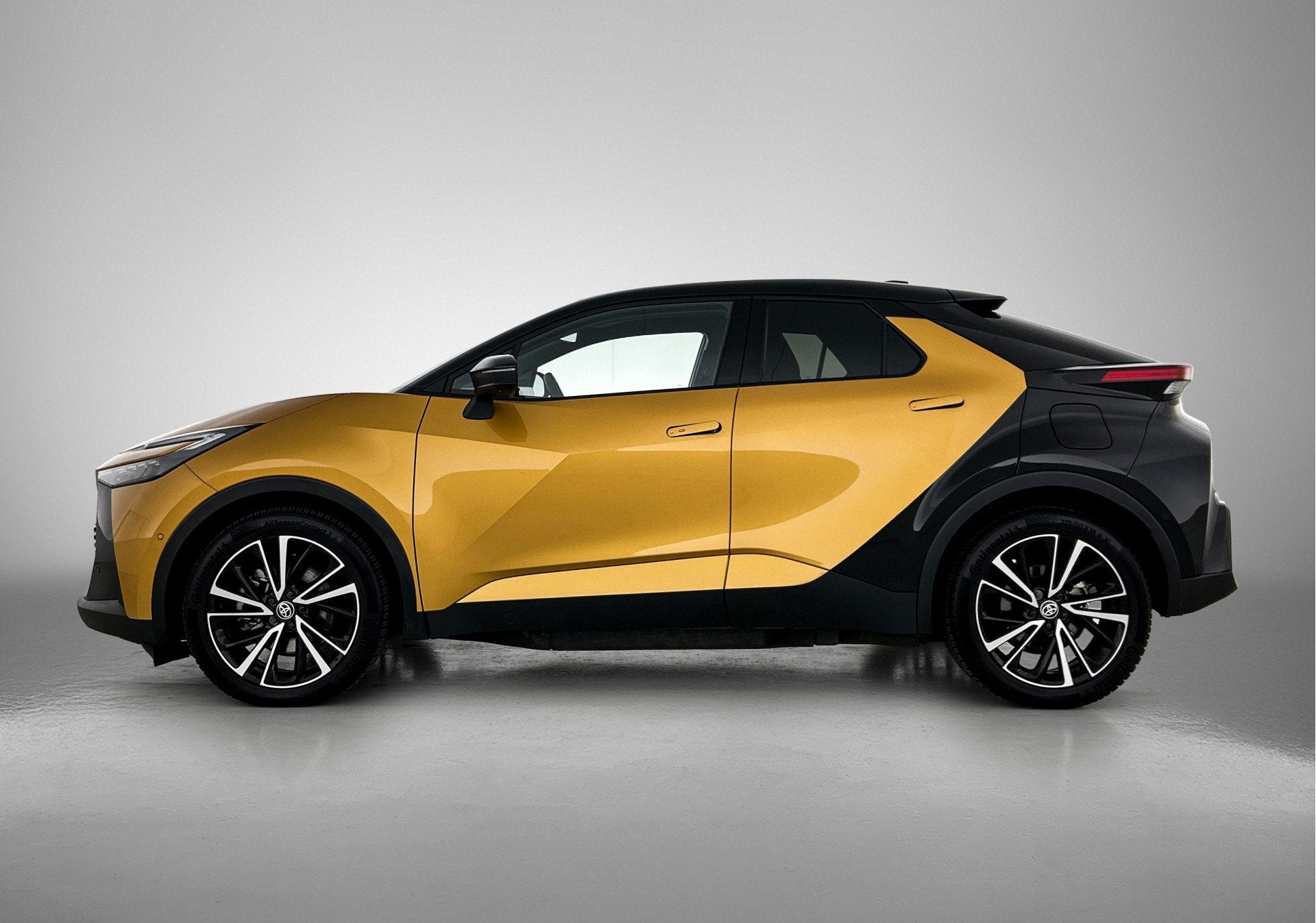 Toyota C-HR 2.0 Plug-in Hybrid 220 Première Edition | Premi, Auto's, Stof, 4 cilinders, Bedrijf, 1987 cc