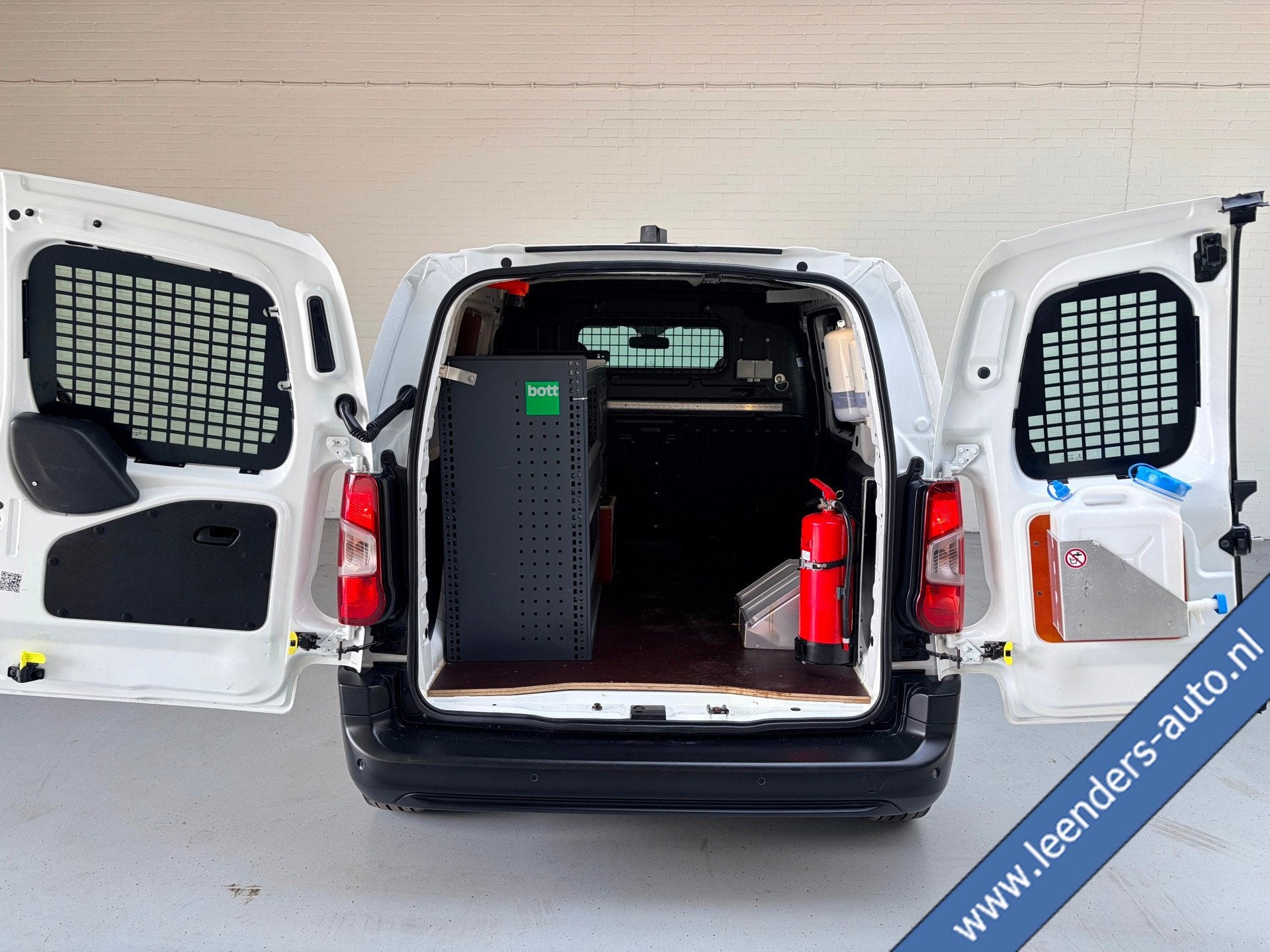 Citroen Berlingo Servicewagen automaat 1.5 BlueHDI 130pk L1H, Auto's, Dealer onderhouden, Stof, Gebruikt, 4 cilinders