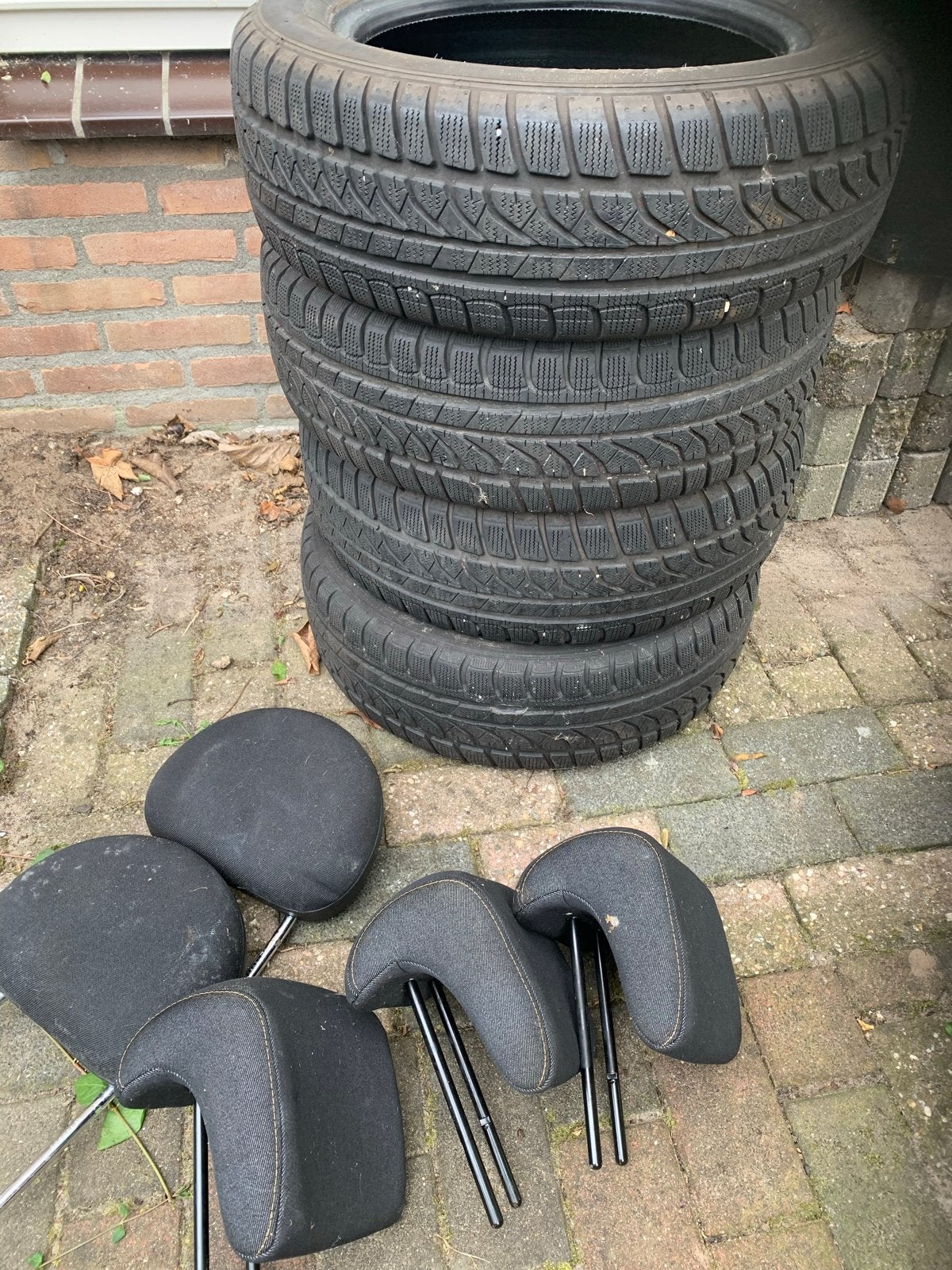 Winterbanden en hoofdsteunen, Ophalen, Gebruikt, 15 inch, Band(en)