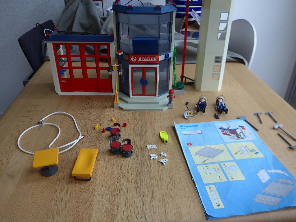 Playmobil Brandweerkazerne 4819, Kinderen en Baby's, Speelgoed | Playmobil, Ophalen of Verzenden, Gebruikt, Complete set