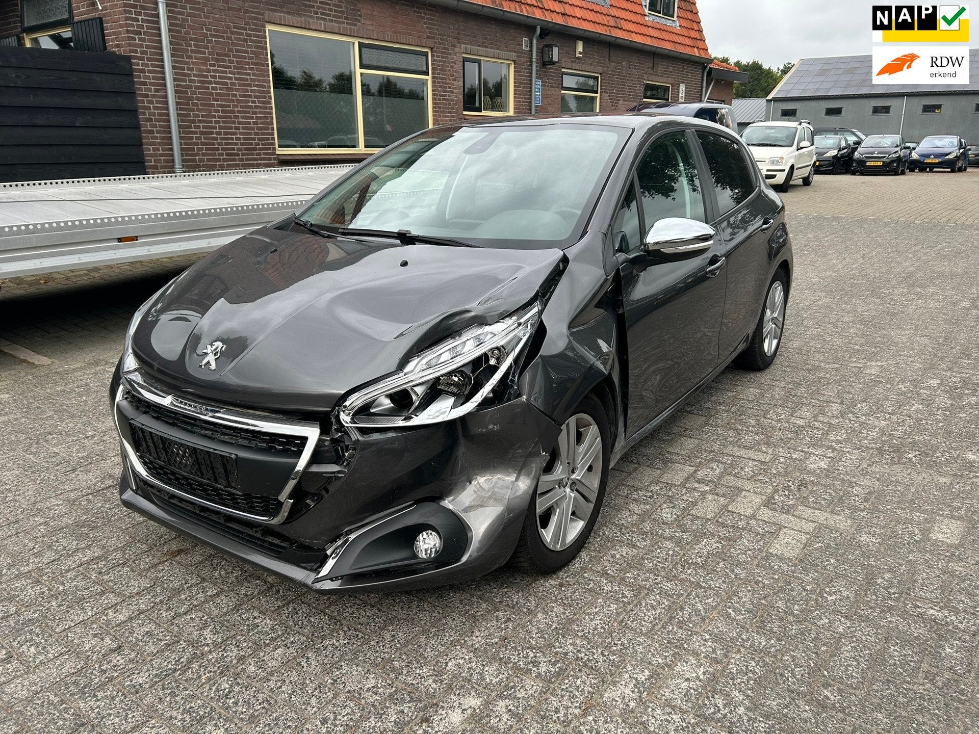 Peugeot 208 1.2 PureTech Signature, 83 pk, Euro 6, 1199 cc, Origineel Nederlands