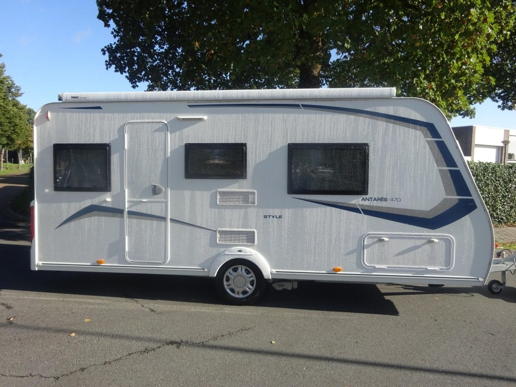 Foto 6 van Caravelair Antares 470 Met Mover en Luifel