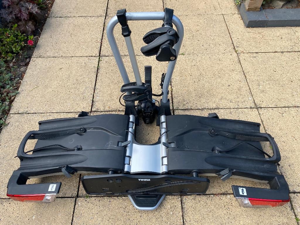 Fietsendrager Thule EasyFold 932 - 7-polig, Auto diversen, Fietsendragers, Ophalen, Zo goed als nieuw, 2 fietsen, Trekhaakdrager