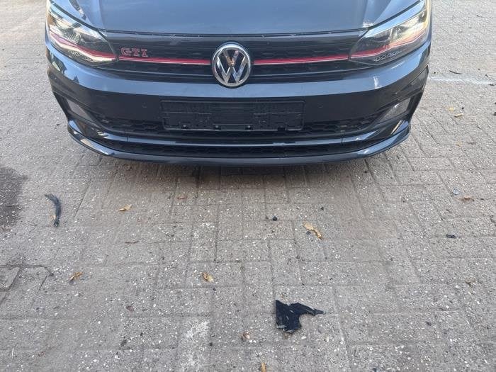 Voorbumper van een Volkswagen Polo (LC9X), Auto-onderdelen, Gebruikt, -, Volkswagen, -