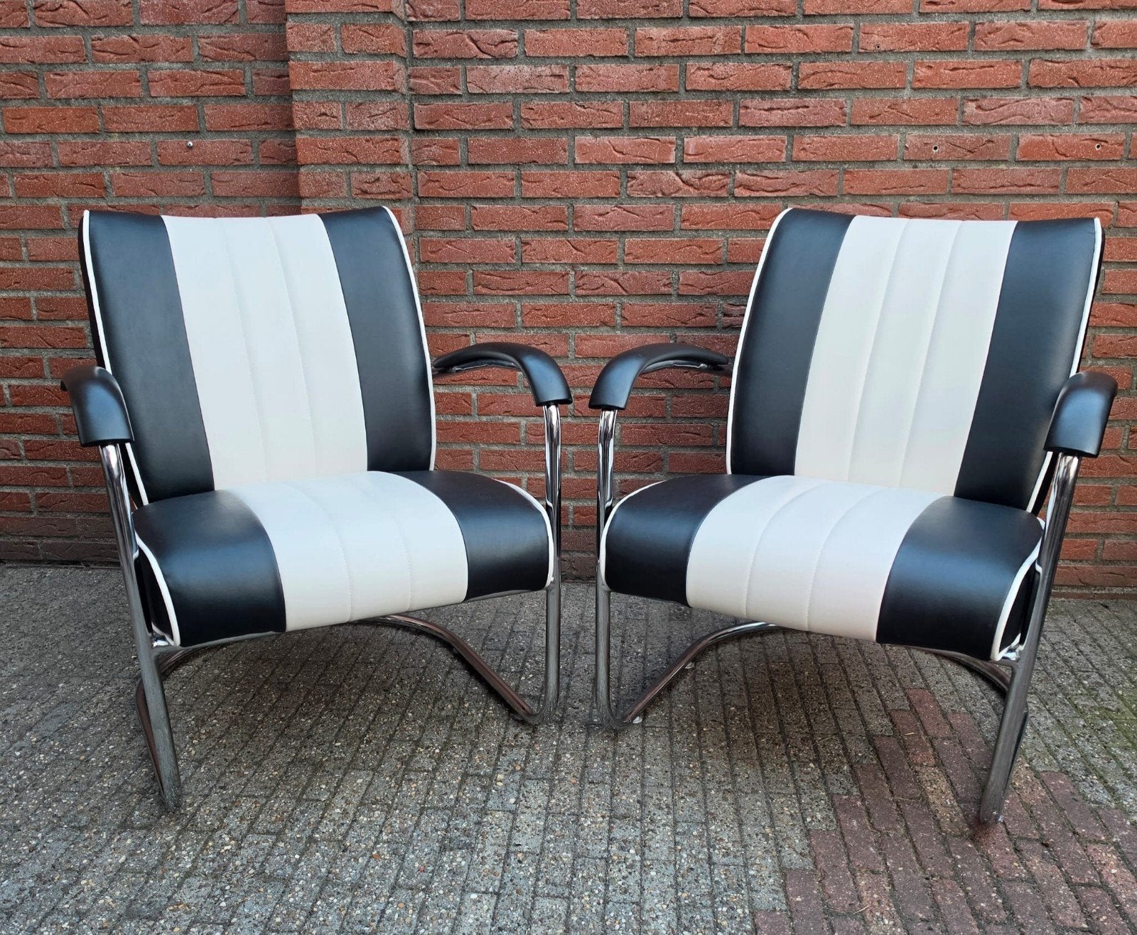 FIFTIES SIXTIES  BEL AIR FAUTEULS  LC01 +  DINERSETS, Ophalen, Twee, Zwart, Overige materialen