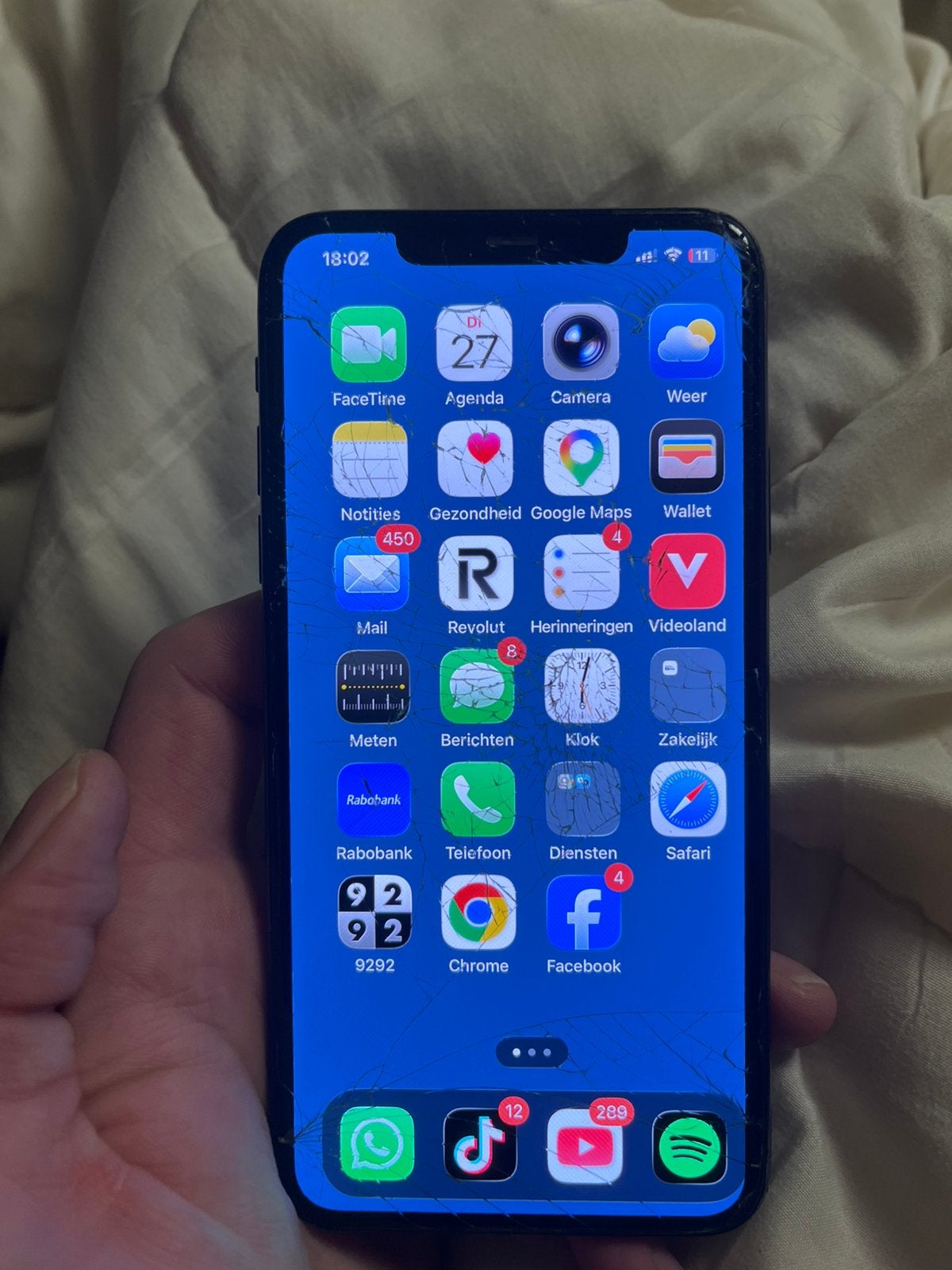 iPhone 11 Pro max 64gb scherm en achterkant kapot, Ophalen of Verzenden, Zo goed als nieuw, 64 GB