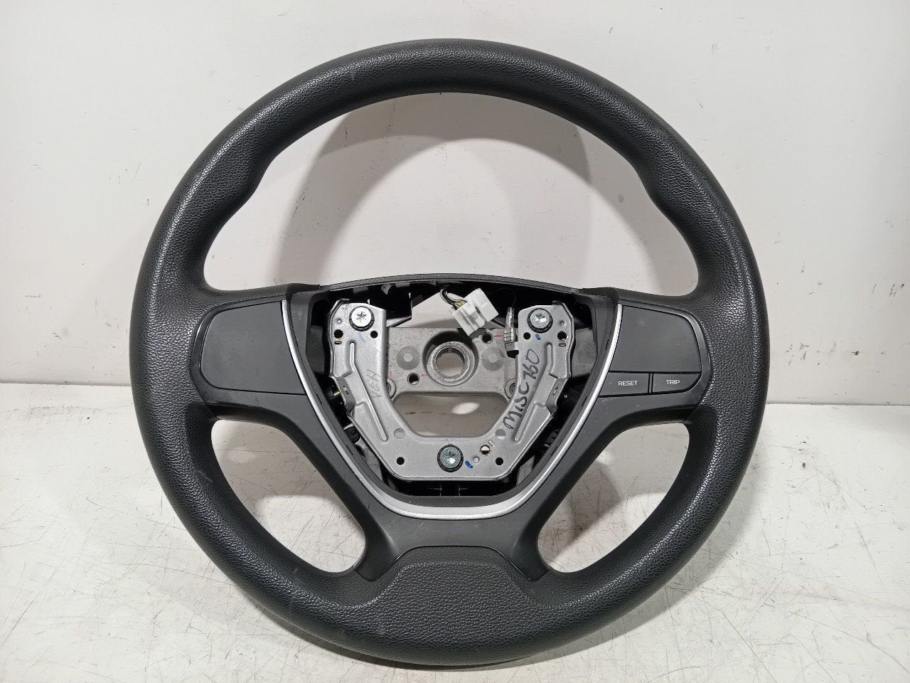 Stuur Hyundai i20, Onderdelen@venauto.nl, Van der Ven Autorecycling B.V., Gebruikt, Ettenseweg 76, 4706 PB Roosendaal, The Netherlands