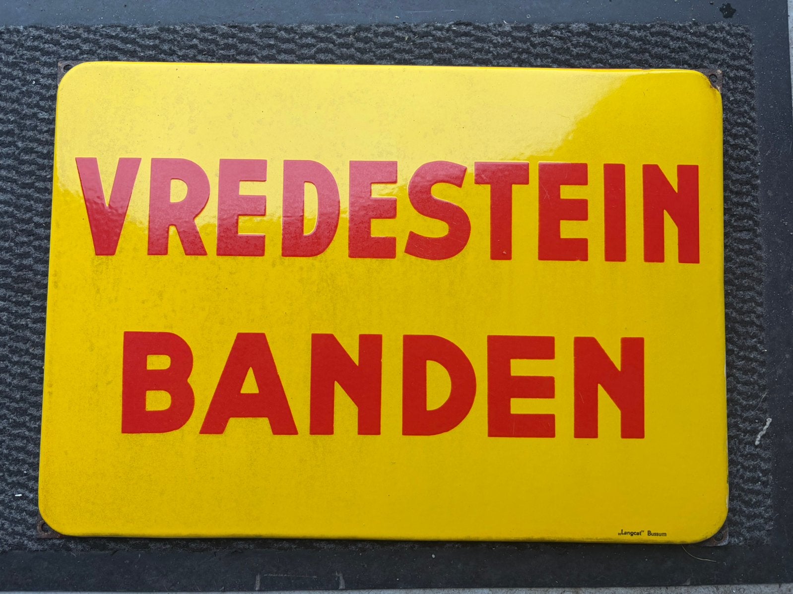 Emaille reclamebord Vredestein banden, Verzamelen, Merken en Reclamevoorwerpen, Ophalen of Verzenden, Gebruikt, Reclamebord