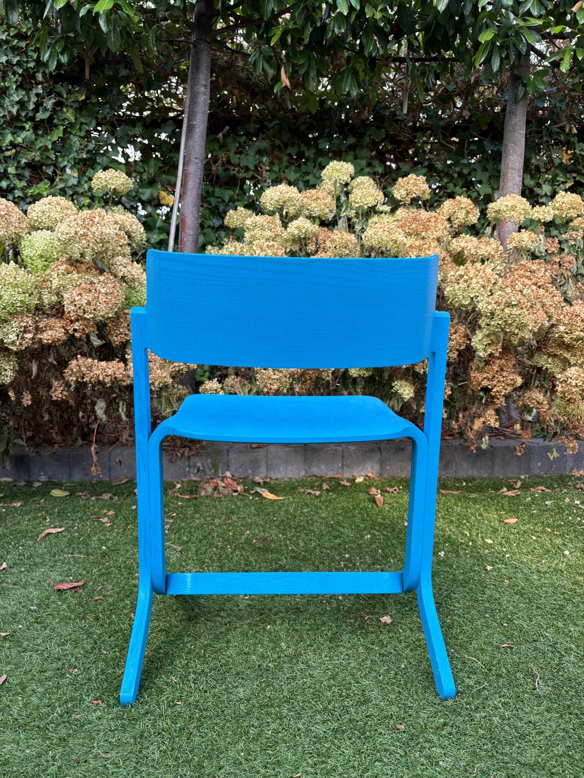 2x HAY houten stoelen in kobalt blauw, Huis en Inrichting, Stoelen, Ophalen, Gebruikt, Twee, Blauw