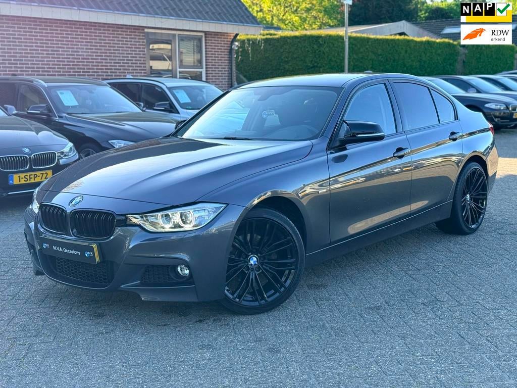 BMW 3-serie 316i High Executive M Sport pakket|Nieuwe Kettin, Auto's, BMW, Automaat, Gebruikt, 4 cilinders, 3-Serie