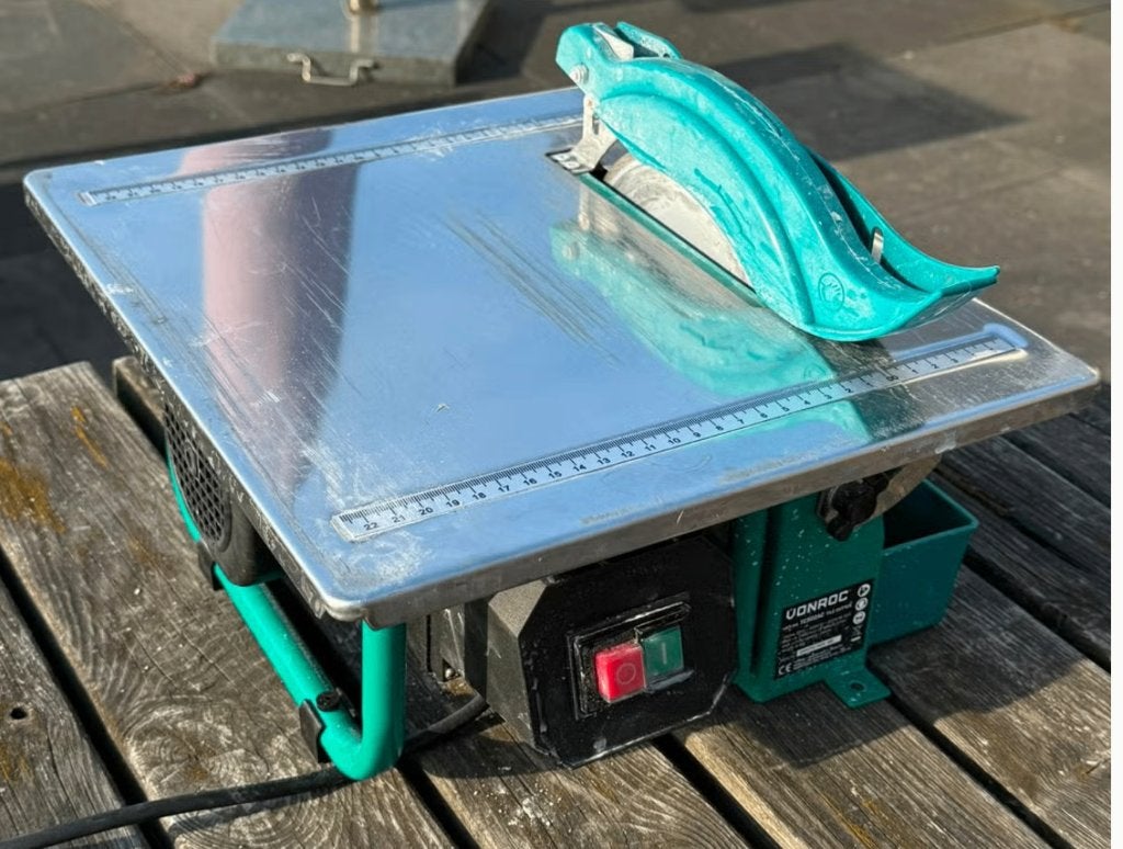 Vonroc tegelzaag 600W – Ø180mm | Incl. diamant zaagblad, Gebruikt, Overige typen, 600 tot 1200 watt, Ophalen of Verzenden