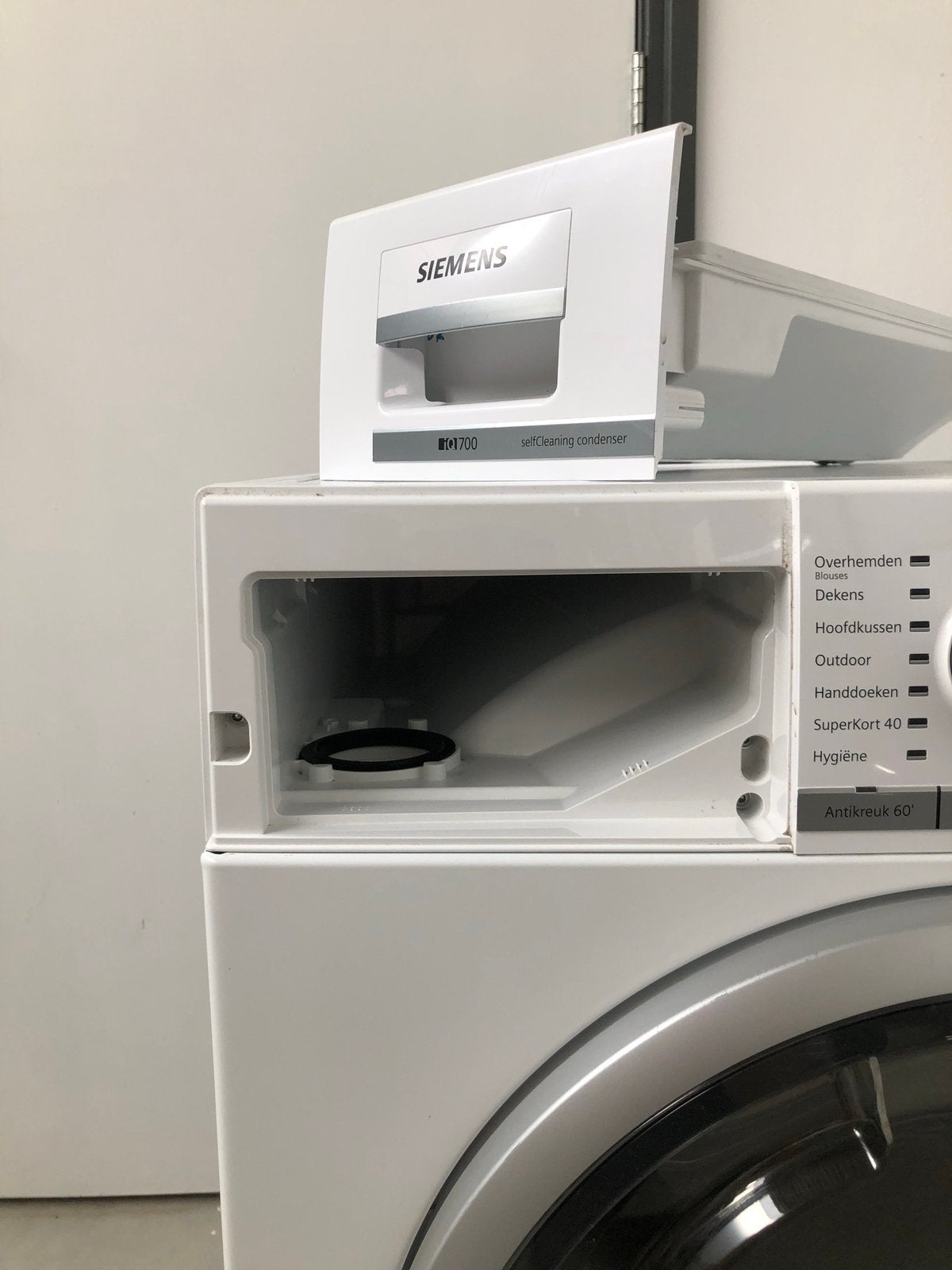 Foto 11 van Siemens IQ700 Homeprofessional Warmtepompdroger 9KG A+++