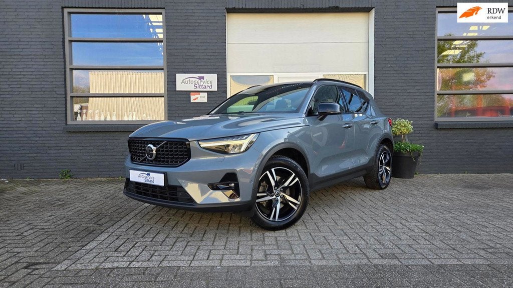 Volvo XC40 2.0 B3 Plus Dark Mild Hybride, Auto's, Volvo, 15 km/l, Gebruikt, 1969 cc, Automatische klimaatregeling