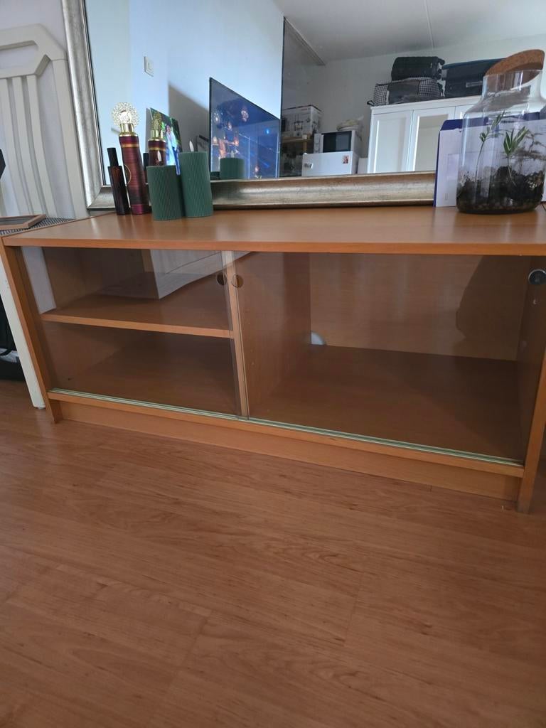 Lage vitrinekast gratis ophalen, Ophalen, Gebruikt, 25 tot 50 cm, 50 tot 100 cm