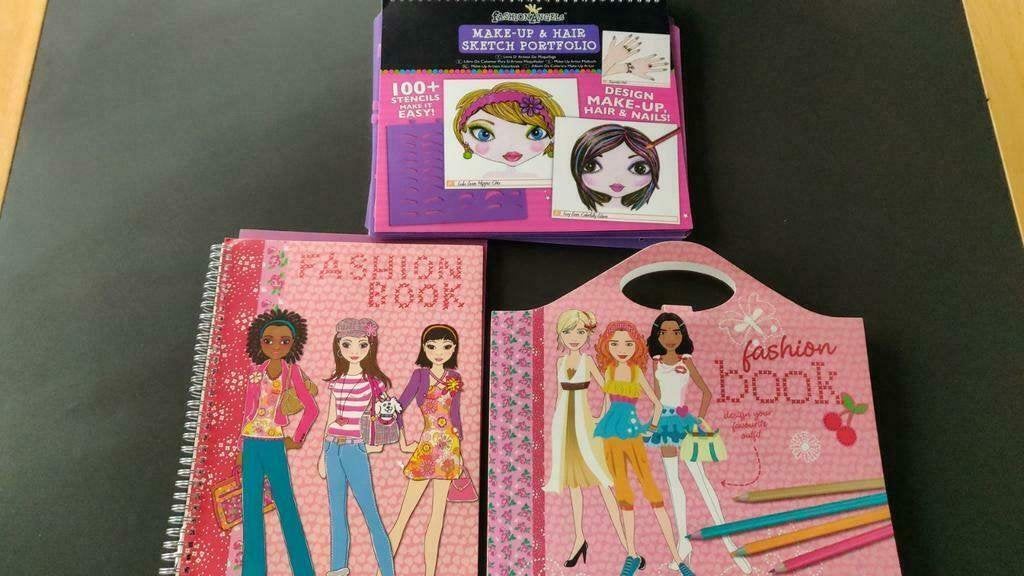 fashion /tekenboek, Ophalen of Verzenden, Gebruikt