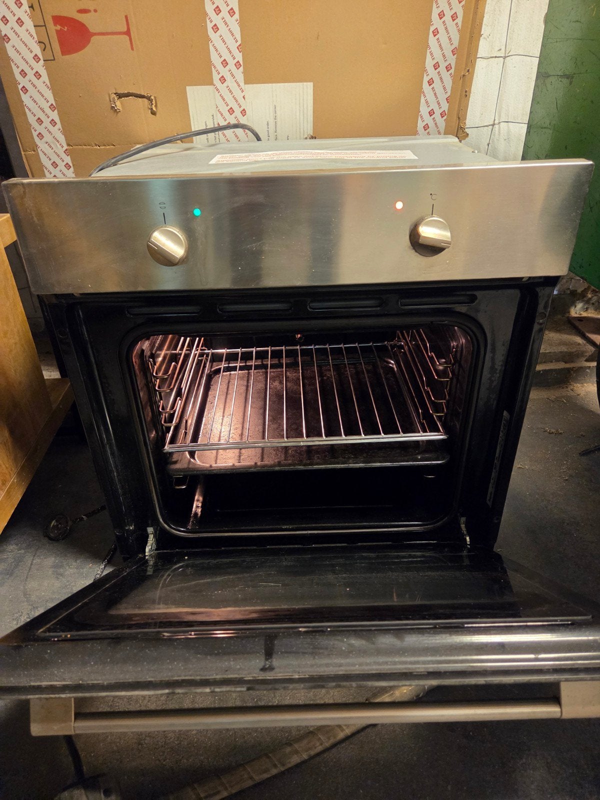 Pelgrim Inbouw Oven, Ophalen