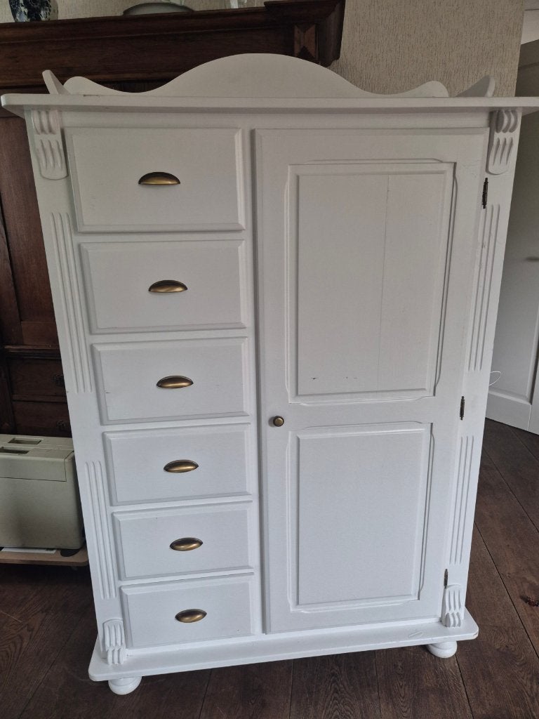 Brocante witte houten kast,, Ophalen, Gebruikt
