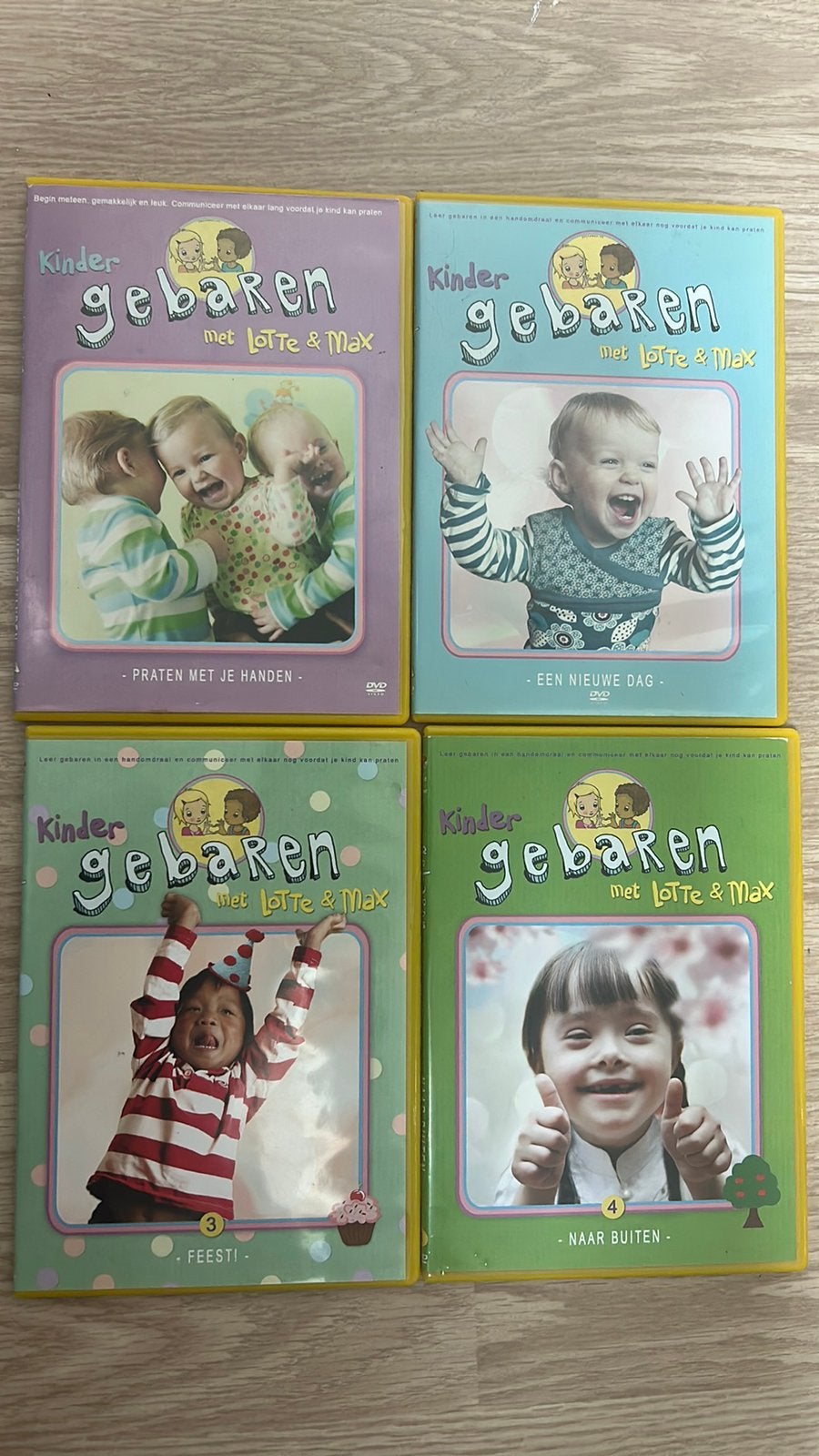 4 x dvd. Baby kind gebaren taal leren - Lotte en Max, Ophalen of Verzenden, Gebruikt