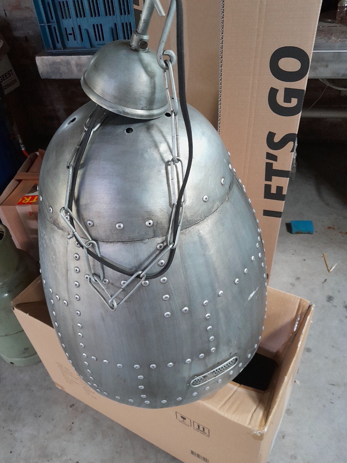 Marham ~ Industriële hanglamp met neuskap in vliegtuigstijl, Huis en Inrichting, Lampen | Hanglampen, Ophalen