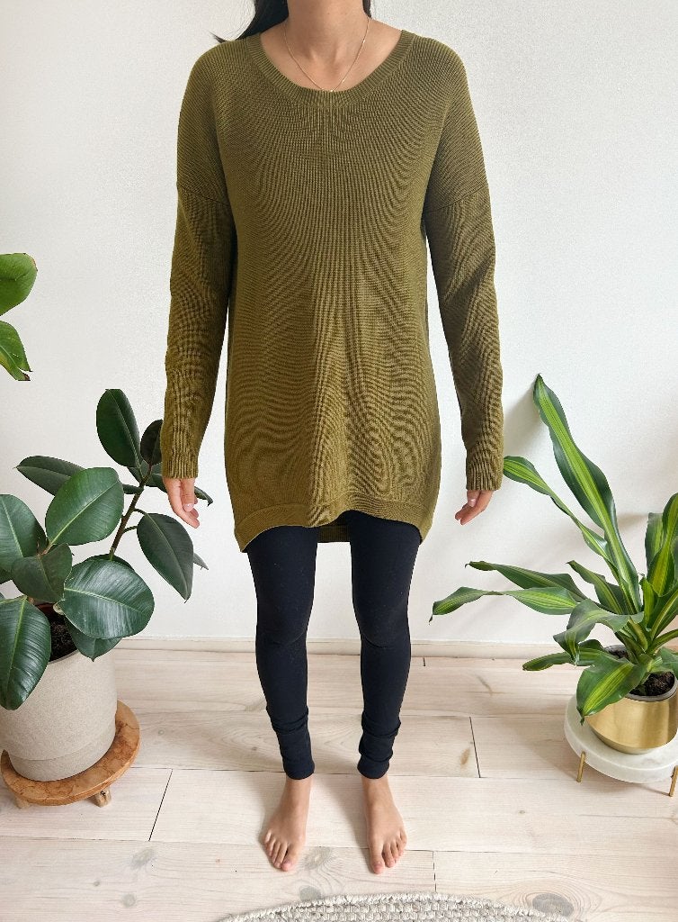 COS mosgroene trui | merino wol, Kleding | Dames, COS, Ophalen of Verzenden, Zo goed als nieuw, Maat 34 (XS) of kleiner
