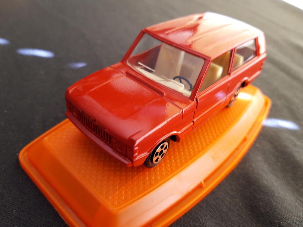 Range Rover Classic rood – Guiloy 1:43 - uitgave 1977, Ophalen of Verzenden, Zo goed als nieuw, Auto, Overige merken