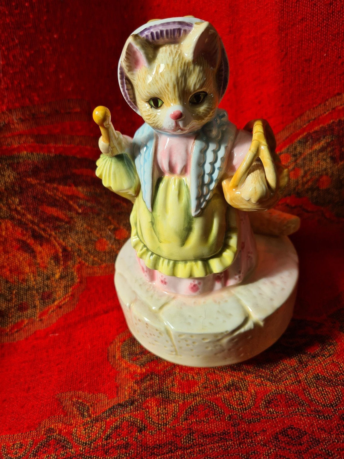 Beatrix Potter muziekdoosje porselein Mrs Ribby, Ophalen of Verzenden