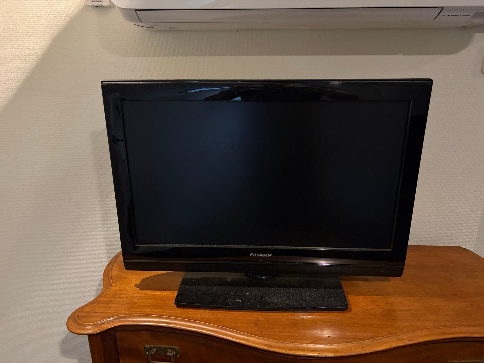 Gebruikte Sharp LCD Kleuren TV - Model LC-26S7E-BK, Ophalen, Gebruikt, 50 Hz, Sharp